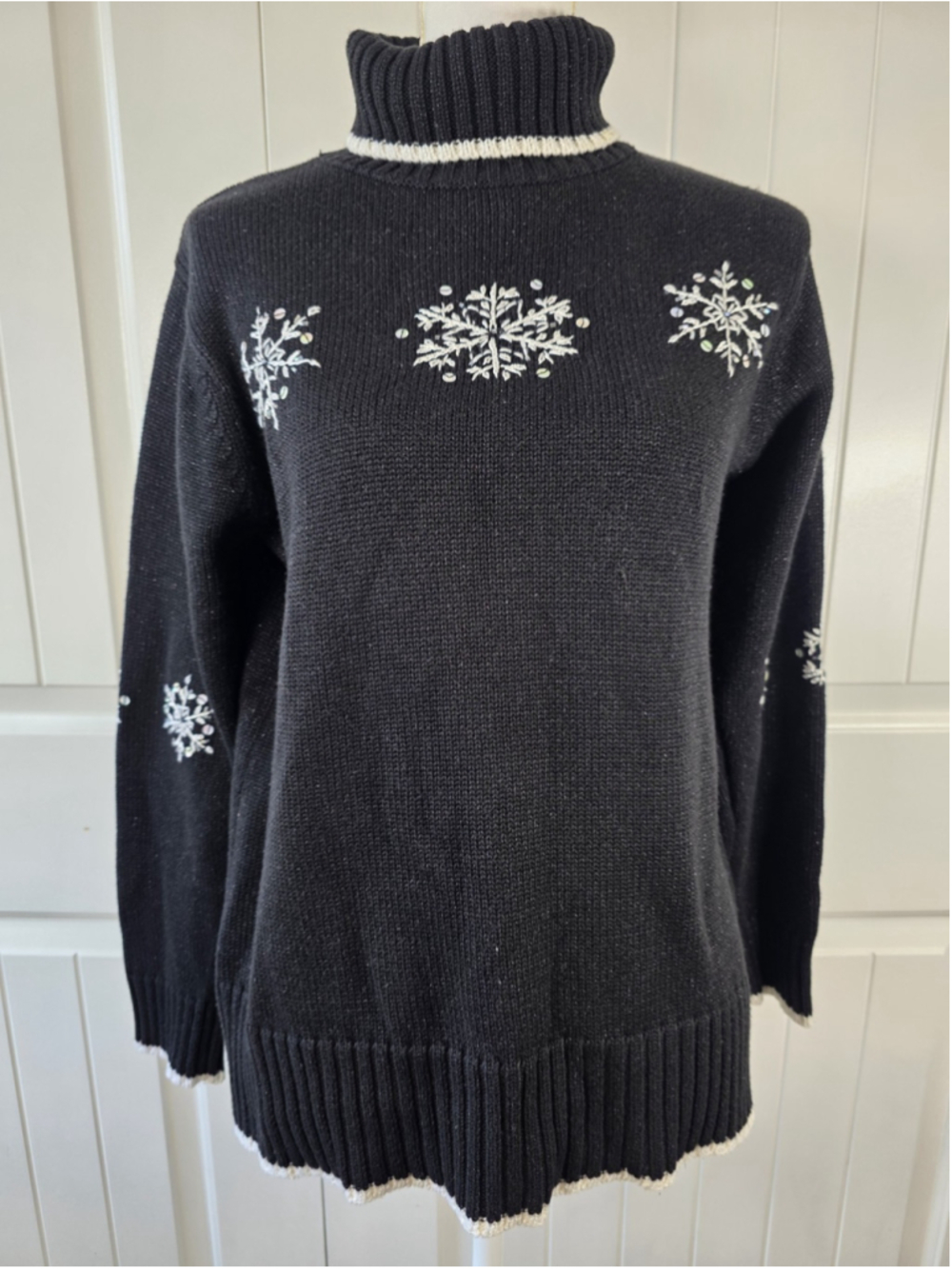 Quacker Factory Black Turtleneck Sweater Snowflake Sequin Beaded Sz M 80/90's